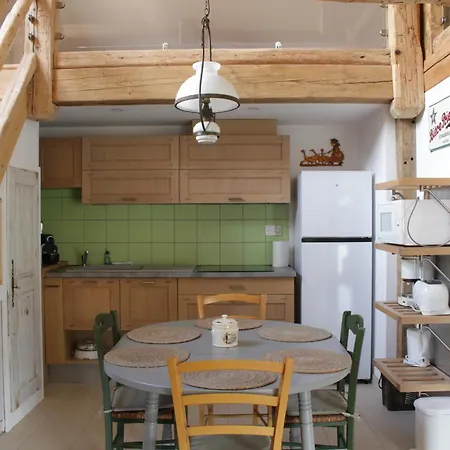 Apartamento De L'abbatiale,3 étoiles,proche D'europa Park,1 à 6 Personnes Ebersmunster